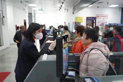 中英街旅游消費持續升溫，游客辦證量突破50萬人次